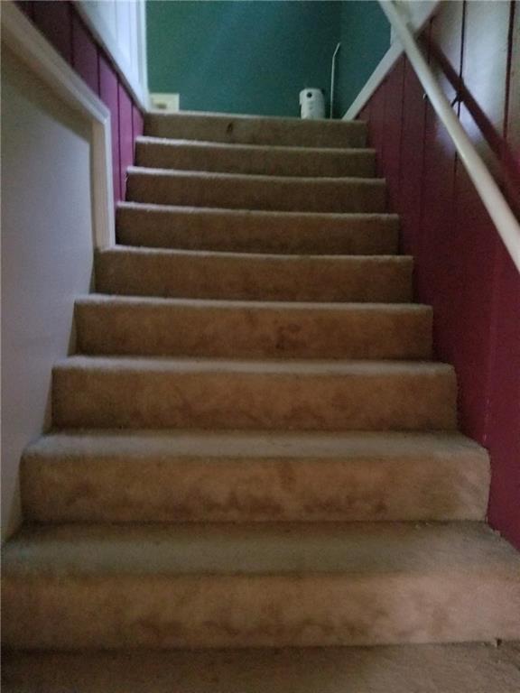 Carpeted stairway
